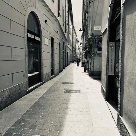 Sofia Lake Suite Como Exteriör bild